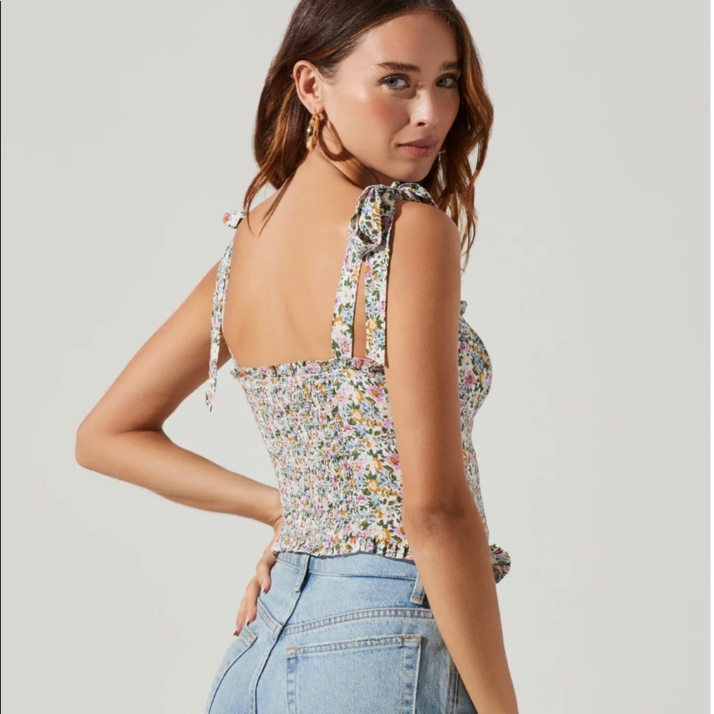 ASTR the Label Floral Tie Camisole